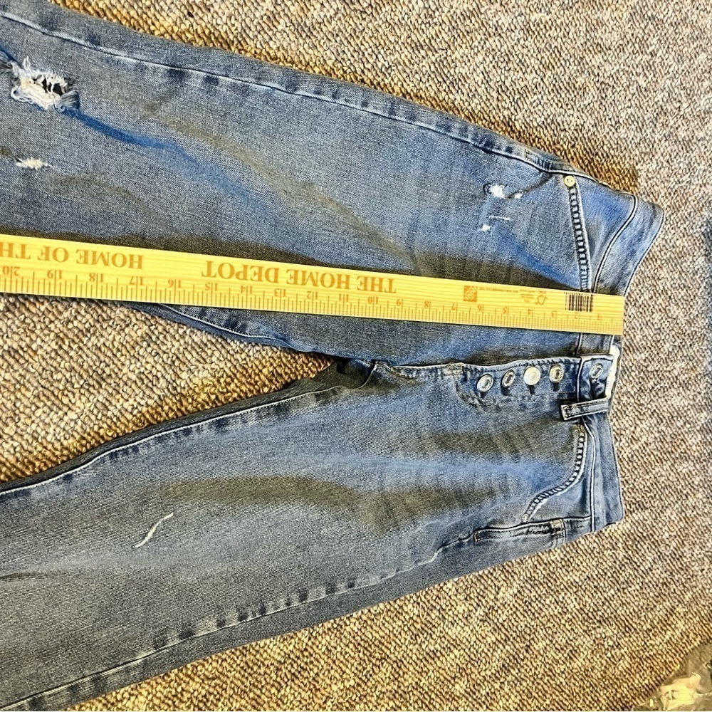 We The Free People Dylan Cropped Distressed Raw Hem Jeans Size 25 D - Picture 2 of 6